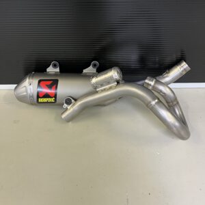 Akrapovic Evolution Line