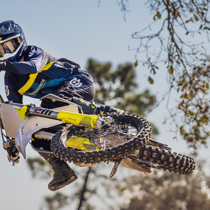 Husqvarna FC250 2024 - Action Bild