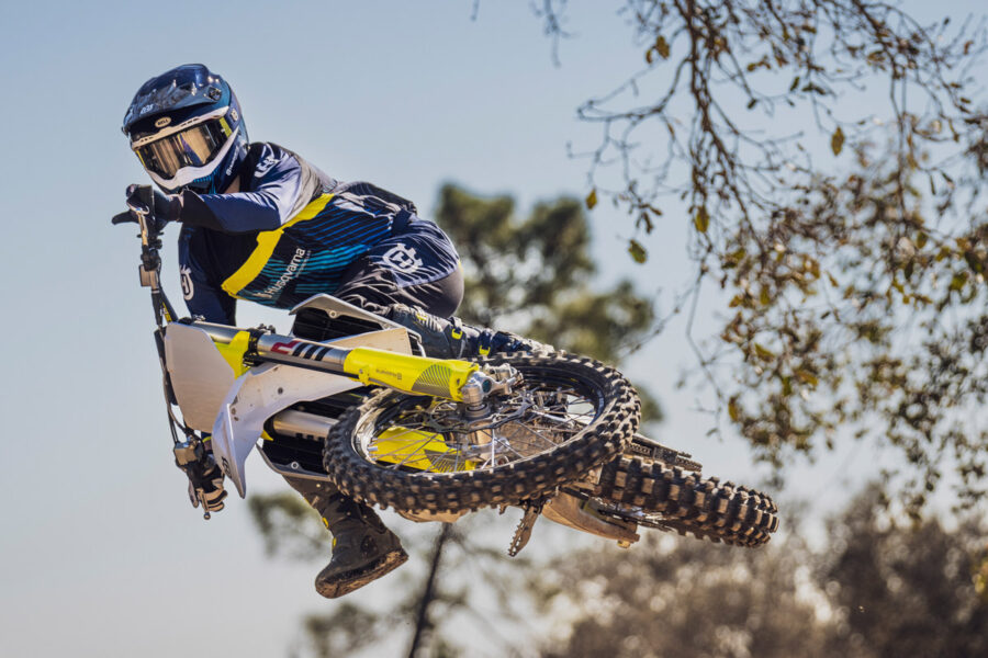 Husqvarna FC250 2024 - Action Bild