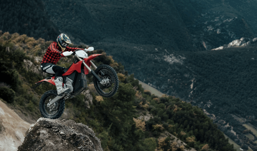 Stark Varg EX 80 PS - Rot - 2025 - Twenty Suspension