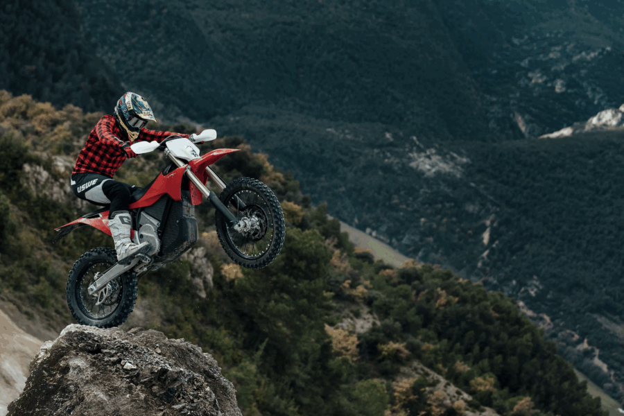 Stark Varg EX 80 PS - Rot - 2025 - Twenty Suspension