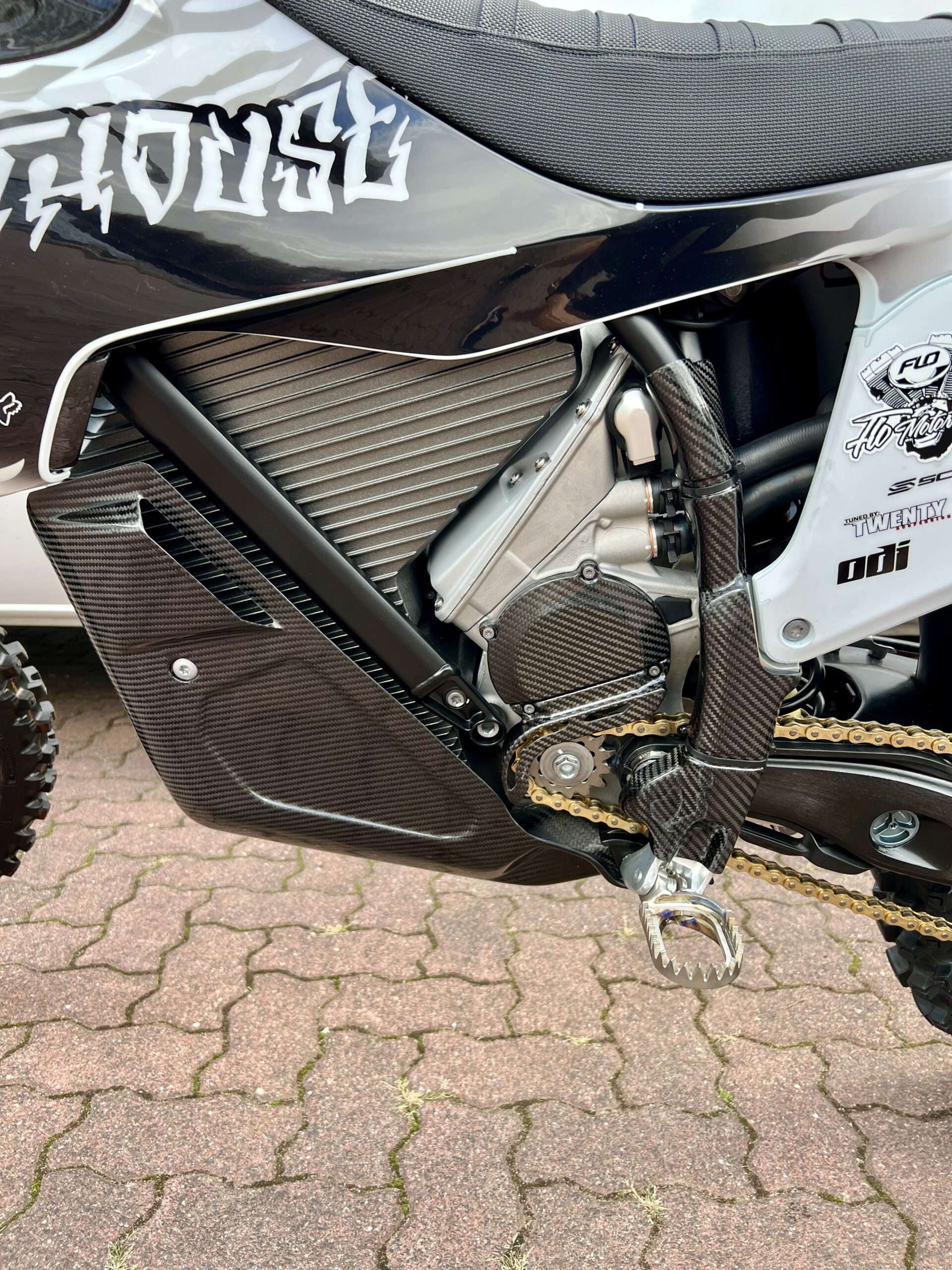 Stark Varg MX Alpha Carbon