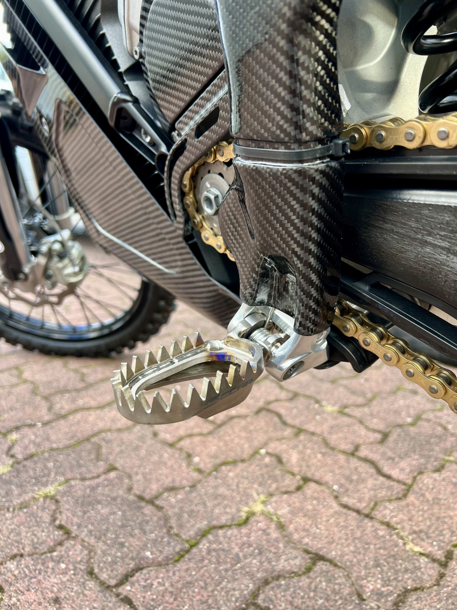 Stark Varg MX Alpha Carbon