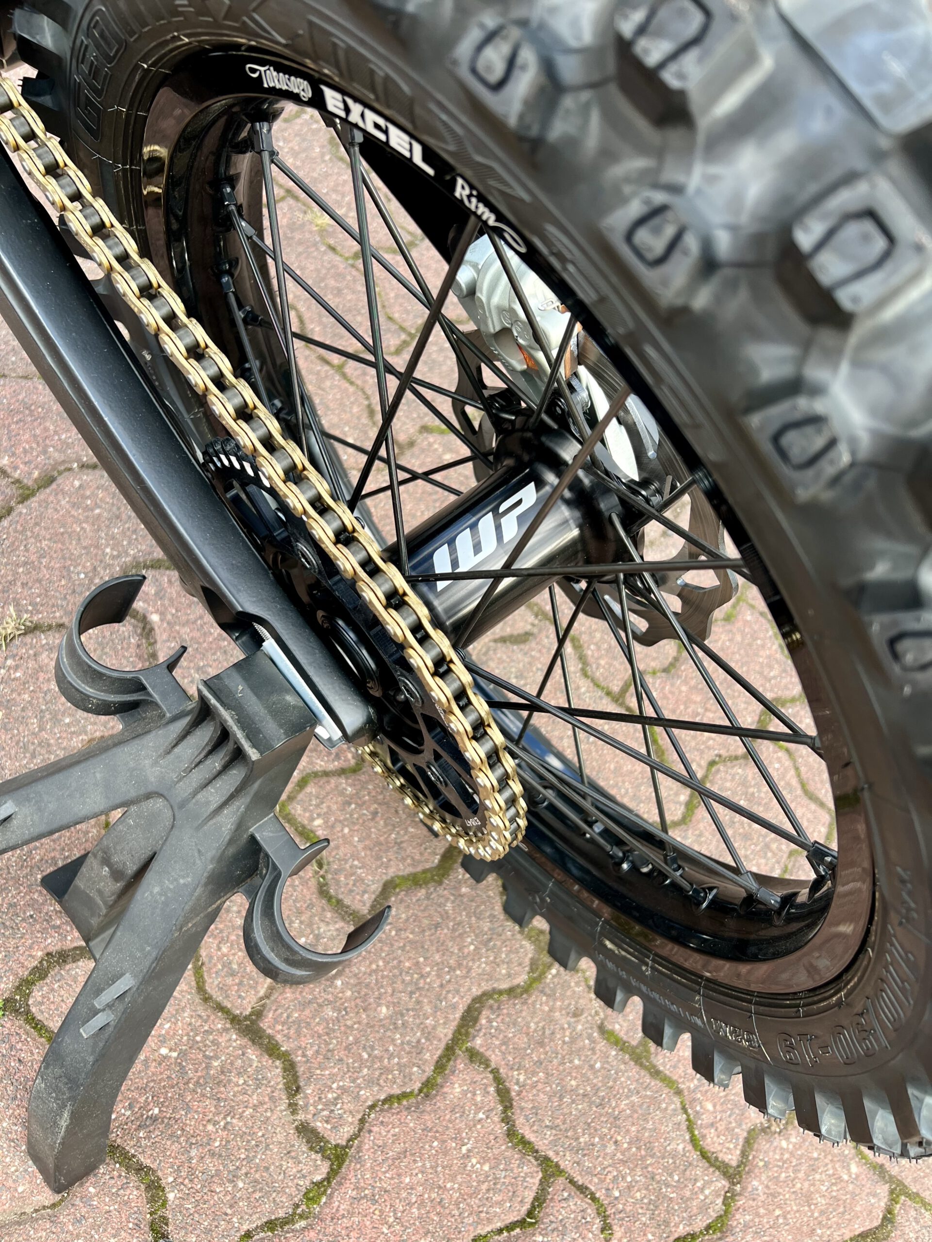 Stark Varg MX Alpha Carbon