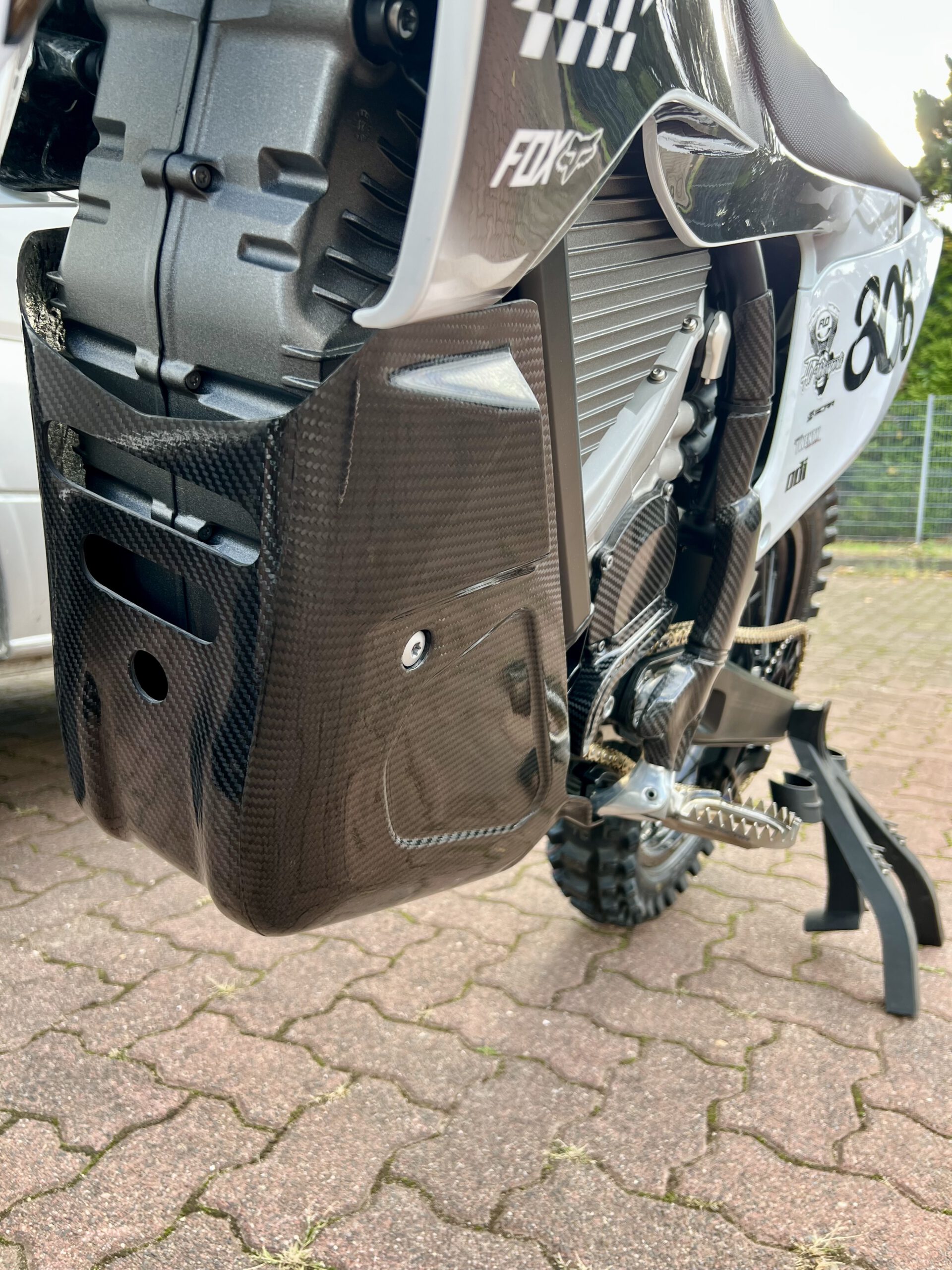 Stark Varg MX Alpha Carbon