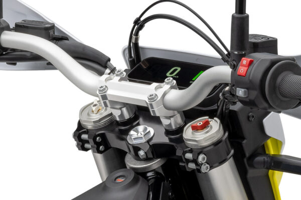 PHO_BIKE_DET_HQV-Travel-701-Enduro-MY26-connectivity_#SALL_#AEPI_#V1