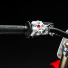 Stark Varg SM - Studio Bild Lenker Details - 20 Suspension